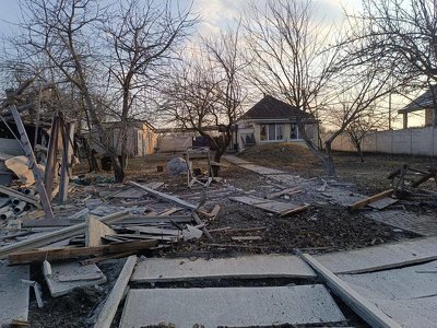 Росіяни обстріляли приватні будинки і ферму на Харківщині