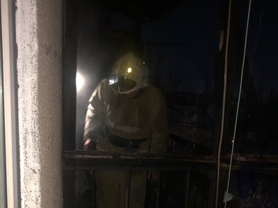 Таразские пожарные-спасатели эвакуировали из пожара 20 человек