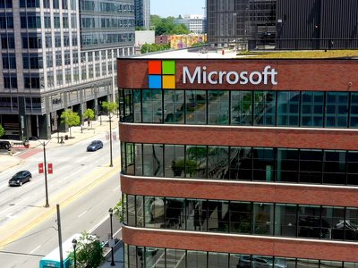 Спор за искусственный интеллект. Microsoft угрожает конкурентам ограничением данных своего поисковика, – Bloomberg