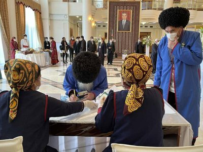 Выборы в парламент проходят в Туркменистане