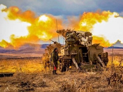 Знищено склад БК і військову техніку: артилерія ЗСУ атакувала російські війська на Запорізькому напрямку (відео)