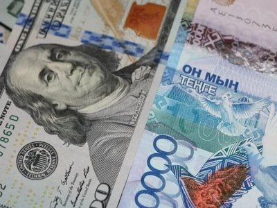 Курс доллара повысился на бирже и в обменниках Казахстана