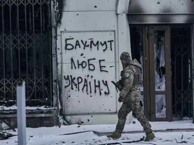 Розруха і всіяна вбитими окупантами земля: бійці показали відео із Бахмута