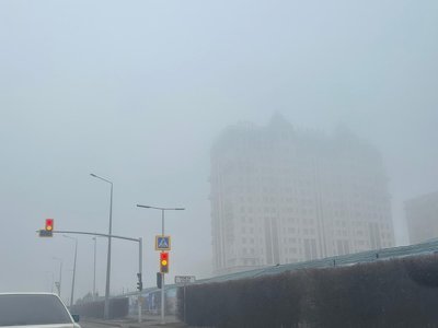 Штормовое предупреждение объявлено на большей части Казахстана