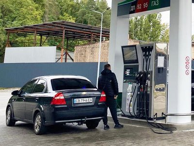 Ціни на газ в Україні впали нижче 20 грн/літр