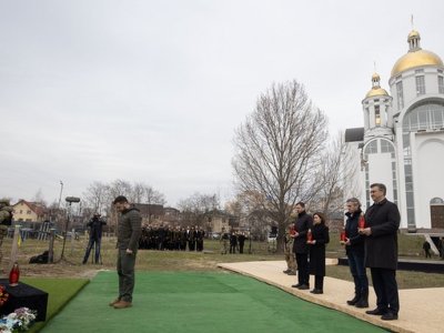 Зеленский и главы иностранных государств прибыли в Бучу в годовщину освобождения (ФОТО/ВИДЕО)