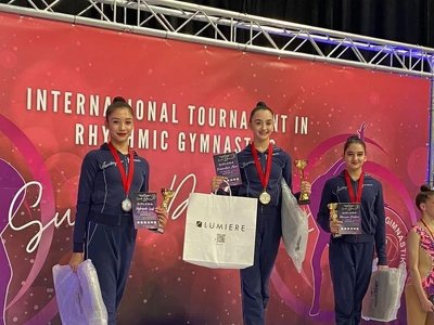 Азербайджанские гимнастки выиграли 15 наград в Сараево