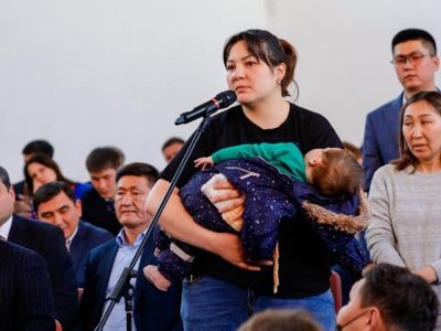Снести два аварийных общежития попросили акима астанчане