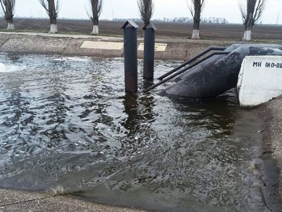 Жуткое ДТП на Николаевщине: водитель утопил патрульную полицейскую в канале и скрылся с места аварии
