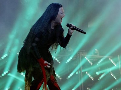 Эми Ли из Evanescence говорит, что включение рэпа в «Bring Me To Life» было «трудной пилюлей» — Fil