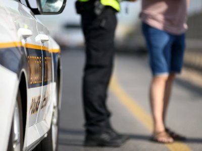 Даже полицейские ну удержались от смеха или хайфский детектив