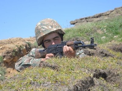В Арцахе опровергли сообщение Азербайджана о стрельбе по азербайджанским постам в Аскеранском районе