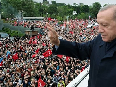 Международные наблюдатели отказались назвать выборы в Турции честными