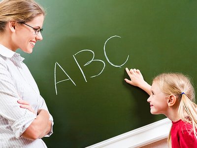 Свыше 1,5 тыс. учителей в Армении получают повышенную зарплату после аттестации. Это 5,5% от числа бенефициариев программы