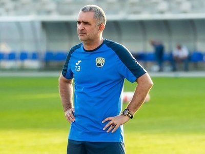 Тарлан Ахмедов меняет тактику