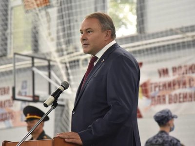 Ужасное преступление: зампред Госдумы РФ извинился за поездку дочери в США и учебу во Франции