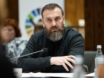 Сигнал к изменению правил игры? О чем говорит отказ министра образования от степени кандидат наук