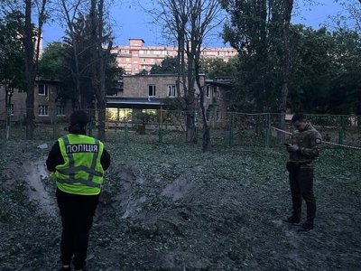 Закрытое укрытие в Киеве: правоохранители задержали 3 чиновников и охранника медучреждения