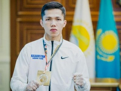 Санжар Ташкенбай сделал трогательный подарок своему отцу