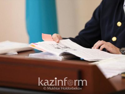 Чиновницу из департамента государственных доходов Астаны будут судить за взятку в 20 млн тенге