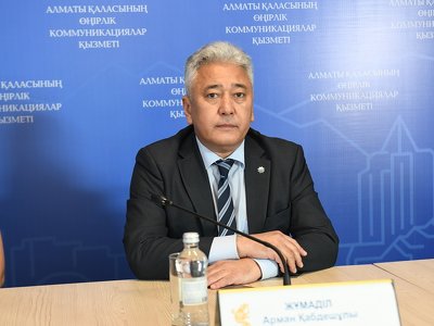 “Они так дороги нашему народу” — алматинский профессор об историческом значении государственных символов РК