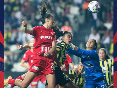 Клуб Ахмедовой и Аскерова стал чемпионом Суперлиги Турции