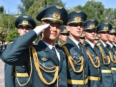 Министерство обороны продолжает прием документов в военные учебные заведения