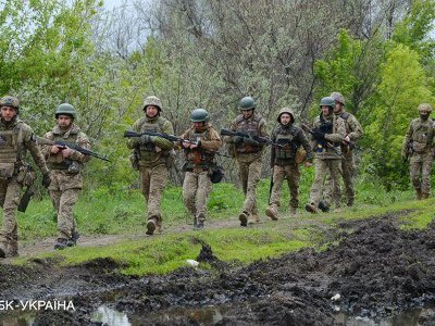 Майже 900 вогневих завдань. ЗСУ знищили близько двох рот росіян на Таврійському напрямку (ВІДЕО)
