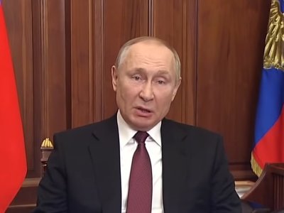 Американский генерал Дэвид Петреус спрогнозировал, сможет ли путин «удержаться» у власти после окончания войны