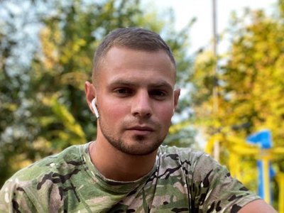 На Херсонщині попрощалися із військовим- земляком Владиславом Васком
