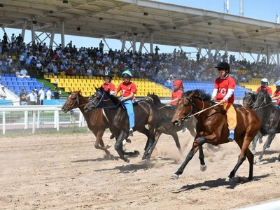 Республиканские соревнования по скачкам прошли в Астане