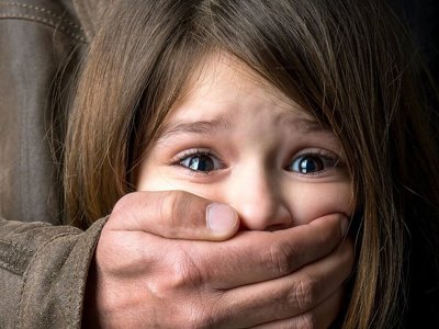 Пьяного мужчину, пытавшегося похитить школьницу, задержали в Алматинской области
