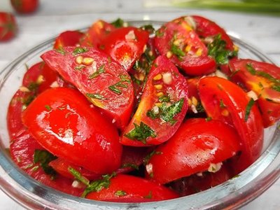 Помидоры по-корейски: пикантная закуска быстрого приготовления