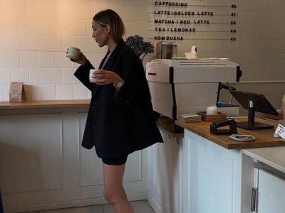 Юбка макси, бейсболка и не только: как стилизовать удлиненный жакет
