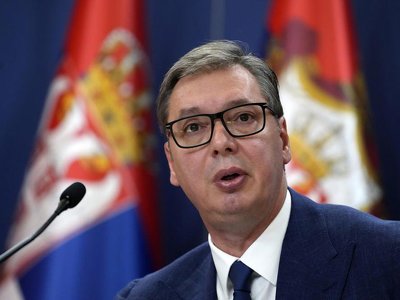 Президент Сербии выражает соболезнования семьям погибших в Шови