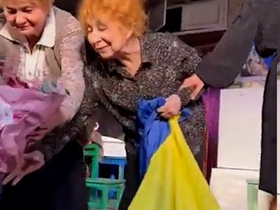 Лия Ахеджакова открестилась от украинского флага