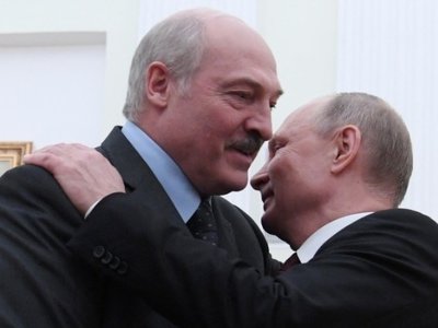 Лукашенко могут вместе с Путиным судить в Гааге. Что говорят эксперты?