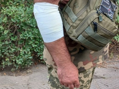  В воинской части Николаевской области сержант при построении избил битой трех солдат, - СМИ (видео) 