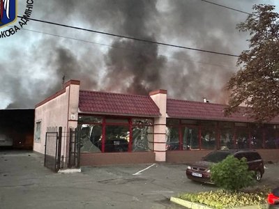 Ракетная атака на Киев: вспыхнул пожар, есть разрушения и пострадавшие, некоторые районы без воды и света (ФОТО)