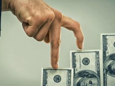 Курс доллара преодолел отметку в 475 тенге