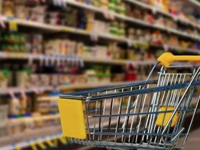 Цены на социально значимые продукты снизились в Казахстане
