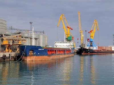 Актауский морской торговый порт получил международный статус
