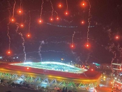 Опасный прецедент: стадион в Хайфе обстреляли осветительными ракетами во время игры