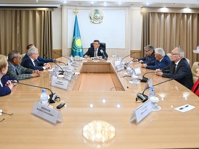 Аким СКО Гауез Нурмухамбетов встретился с ветеранами региона