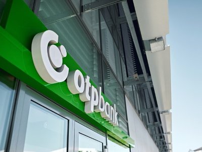 НАПК приостановило статус спонсора войны для ОТР Bank и еще пяти греческих-компаний перевозчиков: названо причину