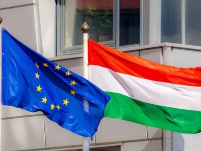 FT: ЕС планирует разморозить 13 млрд евро для Венгрии ради возможной помощи Украине