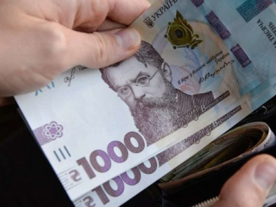 Эксперт: гривну от макроэкономической слабости пока защищают