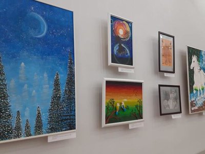 В Карагандинском музее изо открылась выставка работ незрячих и слабовидящих