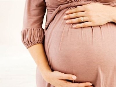 Женщина с двумя матками забеременела двойней