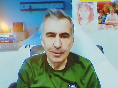 Экс-президент «нехотя» призвал действующего президента помиловать его
